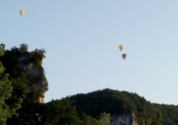 MONGOLFIERE activités et visites sites historiques Périgord Noir